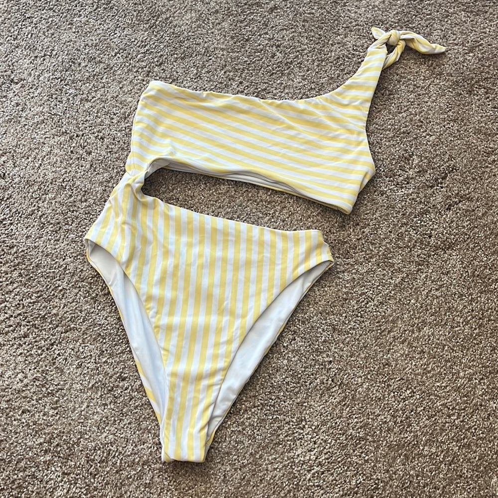 Yellow stripped one piece swim